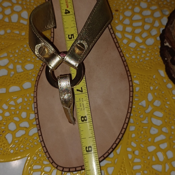 Lillipulitzer gold sandal. Never worn condition. - Picture 6 of 7